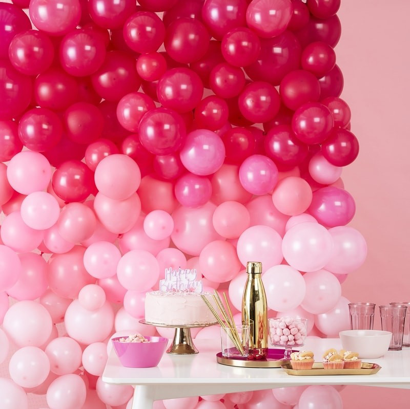 Immagine di Ginger Ray® Sfondo di palloncini Ombre Pink