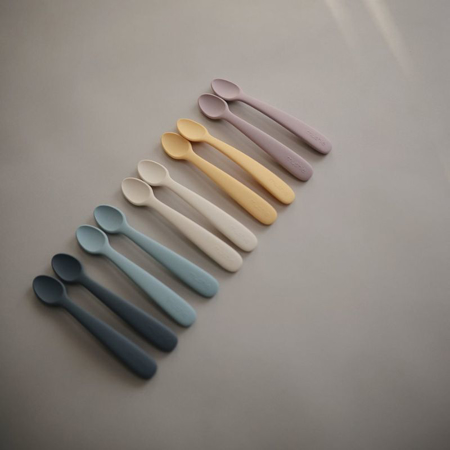 Immagine di Mushie® Set di due cucchiai in silicone Ivory