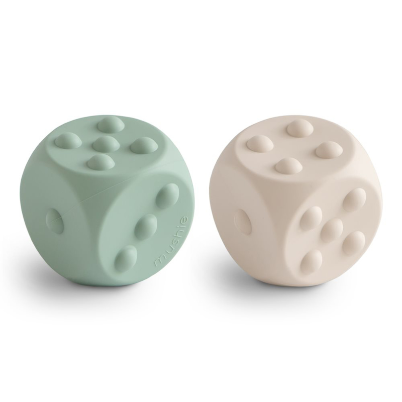 Immagine di Mushie® Cubi di attività in silicone  Cambridge Blue/Shifting Sands 2 pezzi